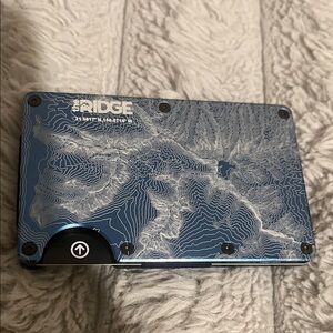 Ridge Blue Key & Card Holder